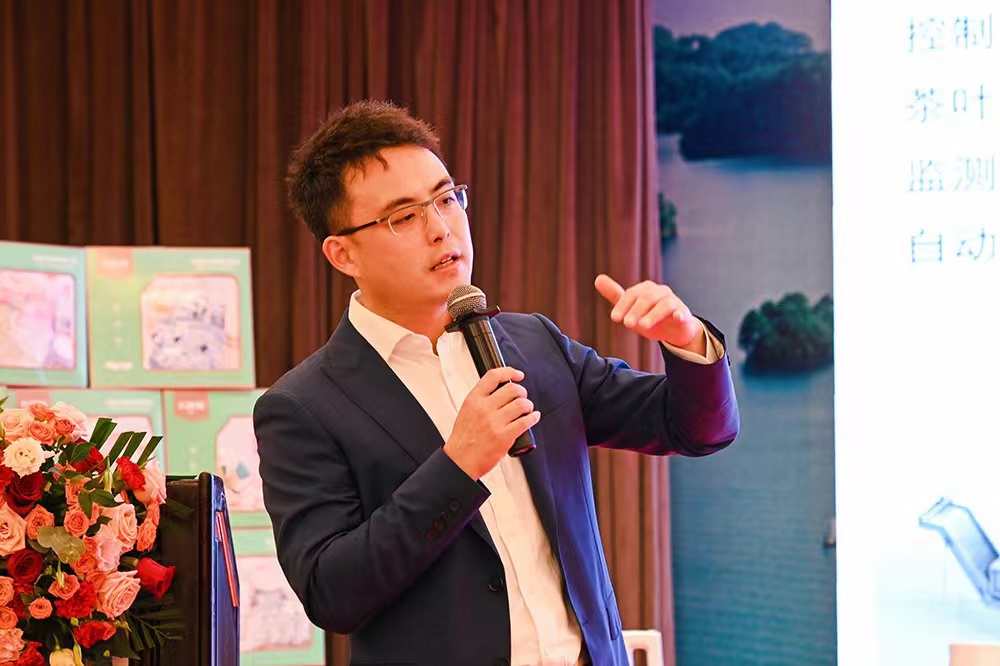 “85后”蘇鴻，將現代化活力注入傳統制茶技藝